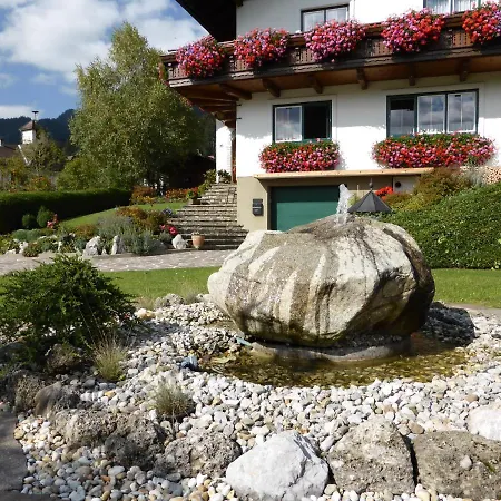 Pensión Haus Weinacht *