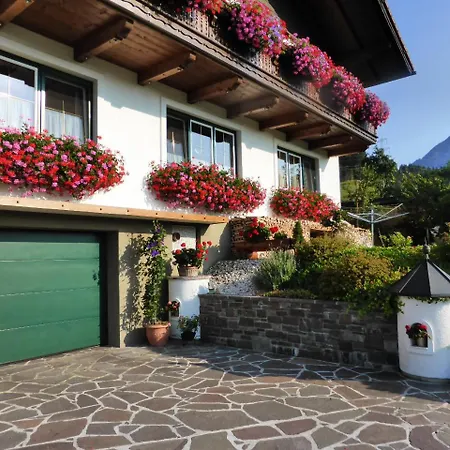 Pensión Haus Weinacht *